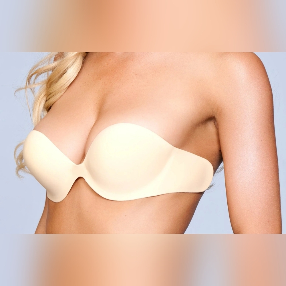 Frederick's Of Hollywood Adhesive Bra A Cup Small Latte Nude Colored New In Box